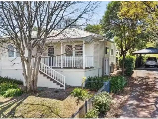 78 Johnson Street, Tamworth House for rent Listed by Talia Wo.
