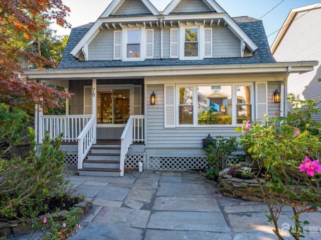 78 Lawrence Avenue