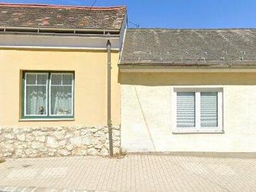 78 m2 apartment for rent in Großrußbach