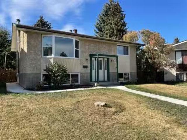 78 Nichols Crescent, Red Deer, AB, T4P 1P6 house for sale L.