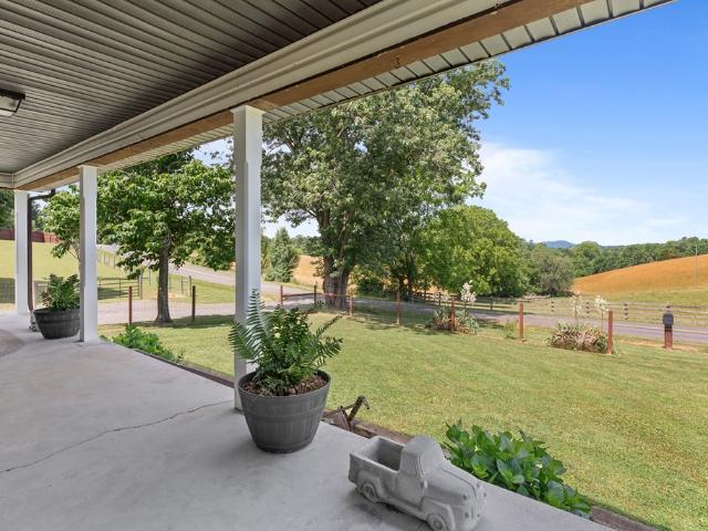 78 Oak Grove Rd