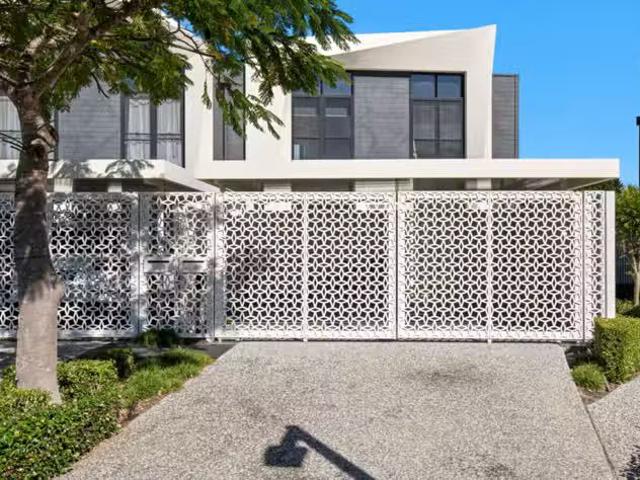 78 Peninsula Drive, Robina, QLD 4226