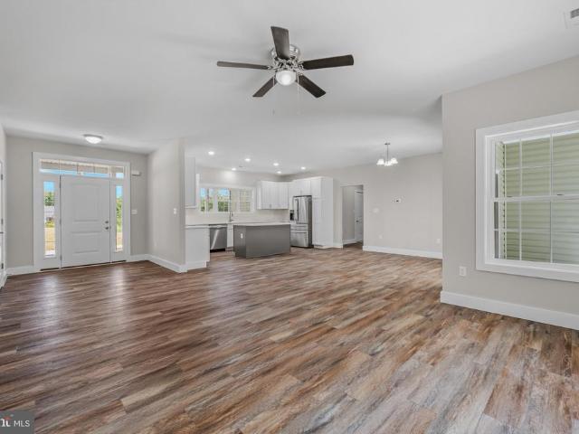 78 Quicksilver Court