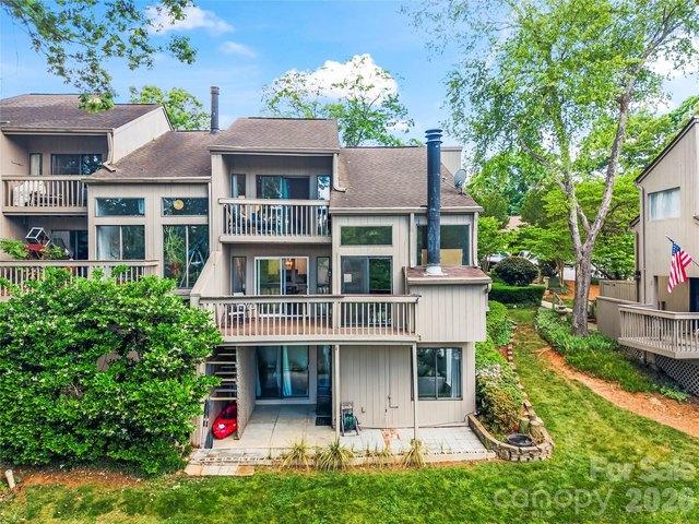 78 Ridgeport Rd, Lake Wylie, SC 29710