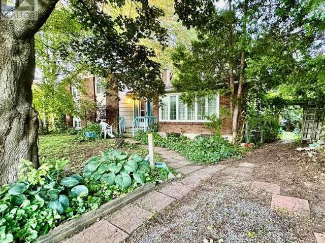 78 Saginaw Crescent, Ottawa, ON, K2E 5N7 house for sale | Listing ID X13725 | Royal LePage