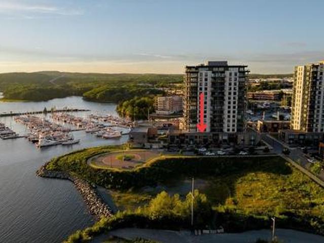 78 Seapoint Road, Dartmouth, NS, B3B 0R2 Luxury Townhouse for sale | Listing ID 202621 | Royal LePage Carriage Trade Luxury Properties