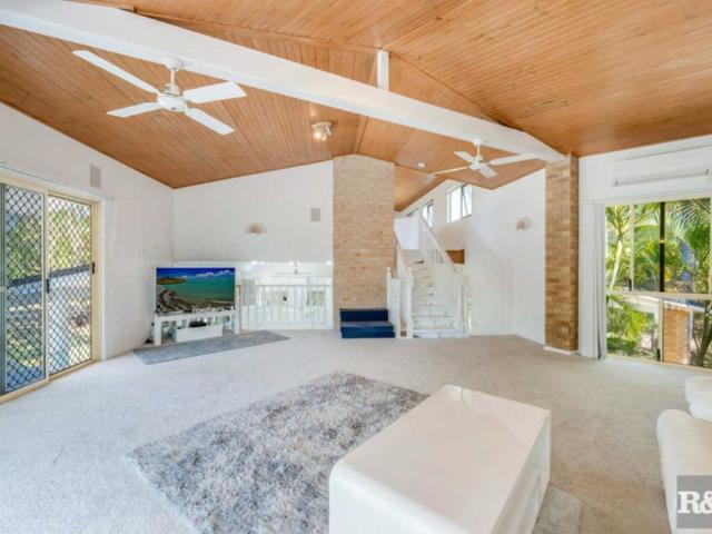 78 Sylvan Drive Moore Park Beach