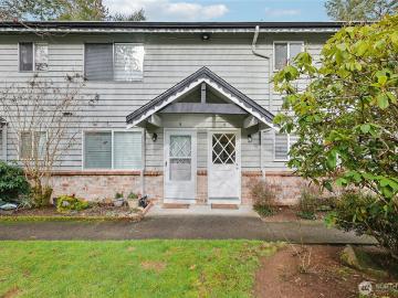 7909 th St SW, Unit 4, Edmonds, WA 98026 | MLS #2477