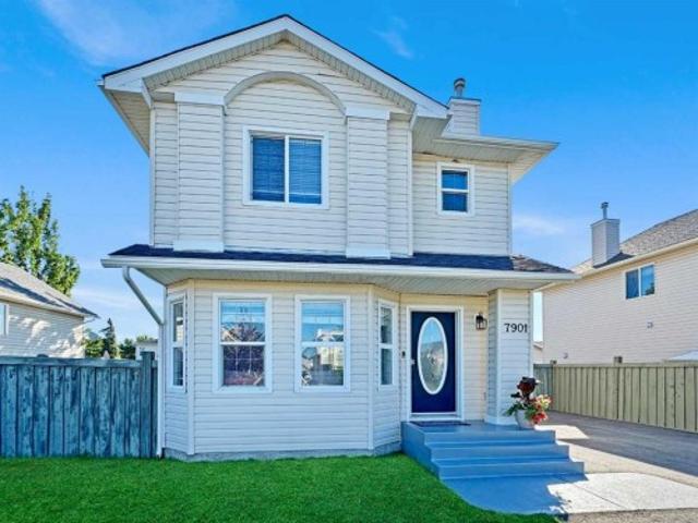 7901 Westpointe Drive, Grande Prairie, AB, T8W 2T9 house for sale | Listing ID A2328 | Royal LePage