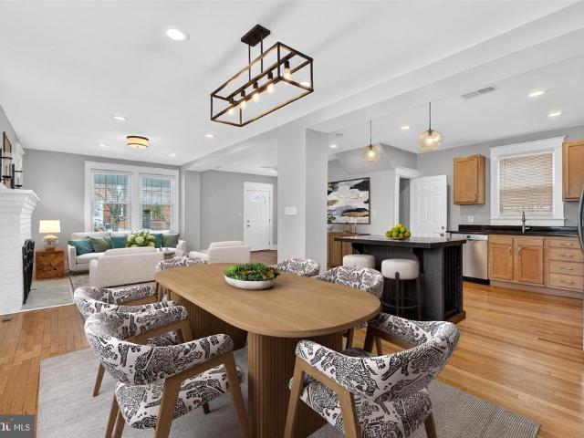 7903 Woodbury Drive