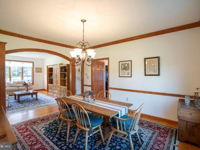 790 Teaberry Lane