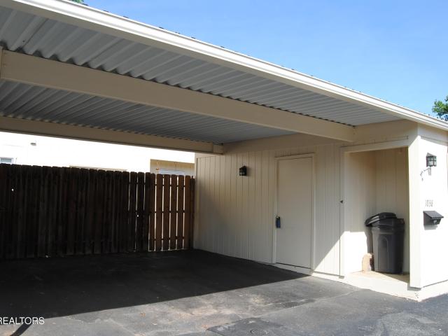 7914 Gleason Drive 1038
