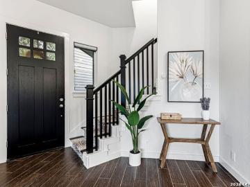 7914 Roanoke, Unit 12