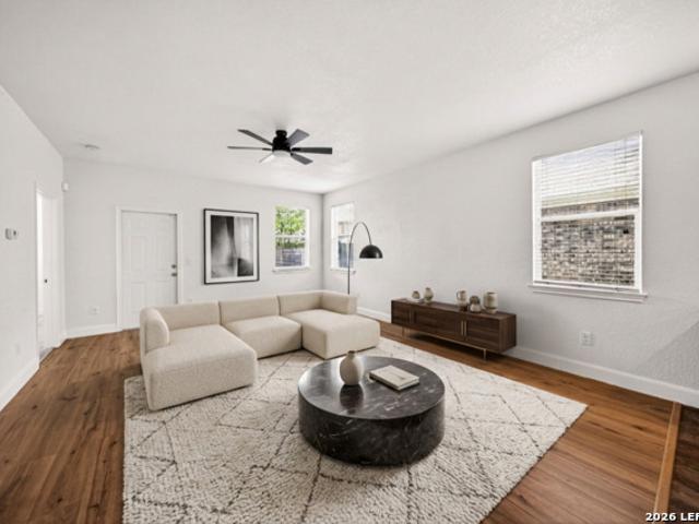 7915 Cenote Dr