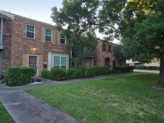 7913 Grove Ridge Dr, Houston, TX 77061 | MLS #10465