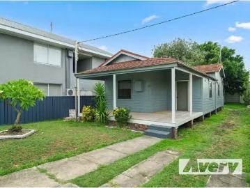 791 Pacific Highway, Belmont South House for rent Listed by P.
