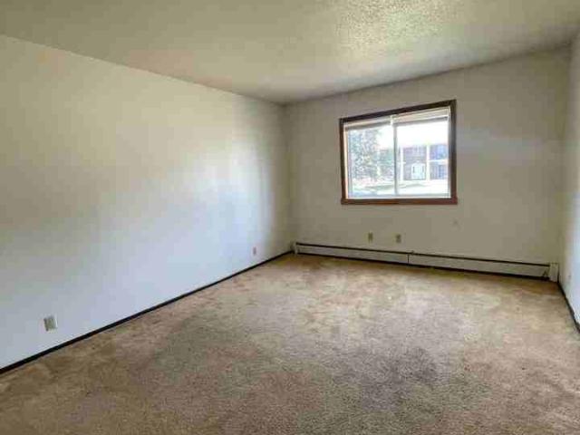 791 Russell Rd 1 Bedroom Apartment for Rent at 791 Russell Rd, Waterloo, IA 50701