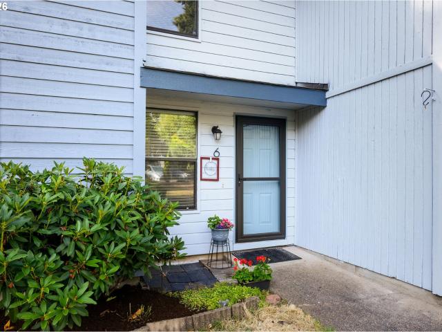 7925 sw fanno creek dr # 6