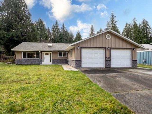 7929 Southwood Road, Halfmoon Bay, BC, V0N 1Y1 house for sale | Listing ID R3147 | Royal LePage