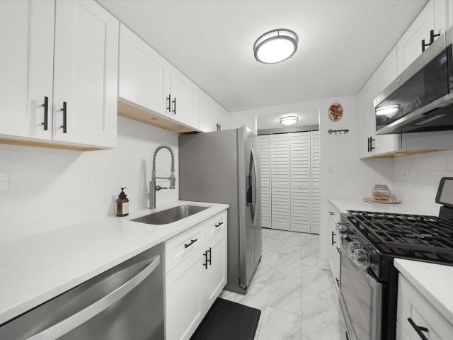 7920 Woodglen Lane # 207