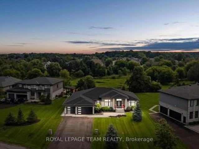 792 Mcmanus Avenue, Ottawa, ON, K4M 0E8 Luxury House for sale | Listing ID X13672 | Royal LePage Carriage Trade Luxury Properties