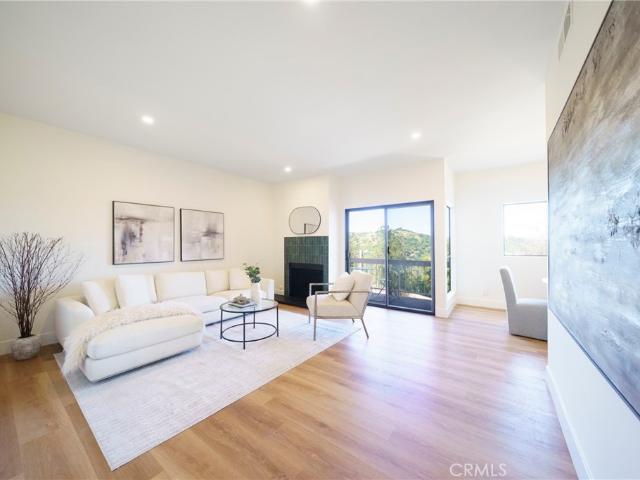 792 Portola Terrace