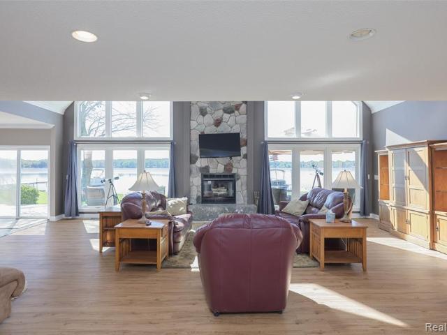 7938 Branch Drive