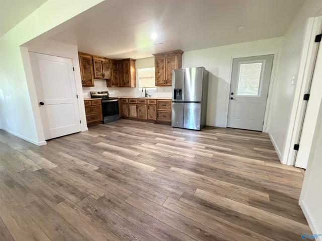 7933 County Road 170