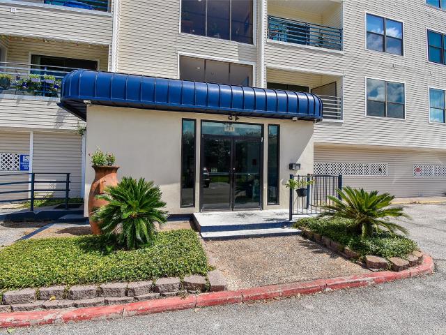 793 Davis Road 105
