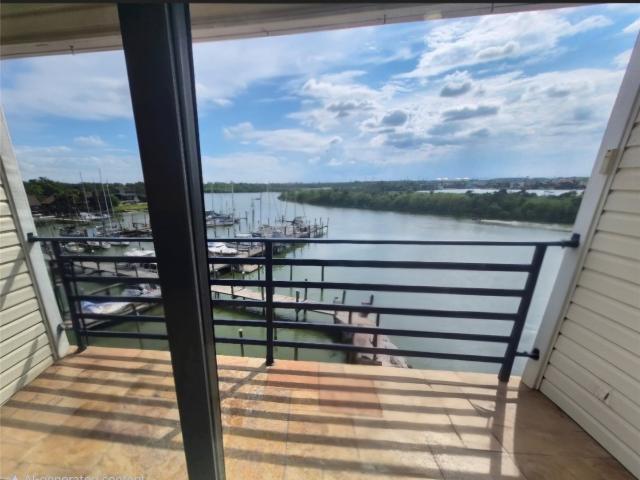 793 Davis Road 301