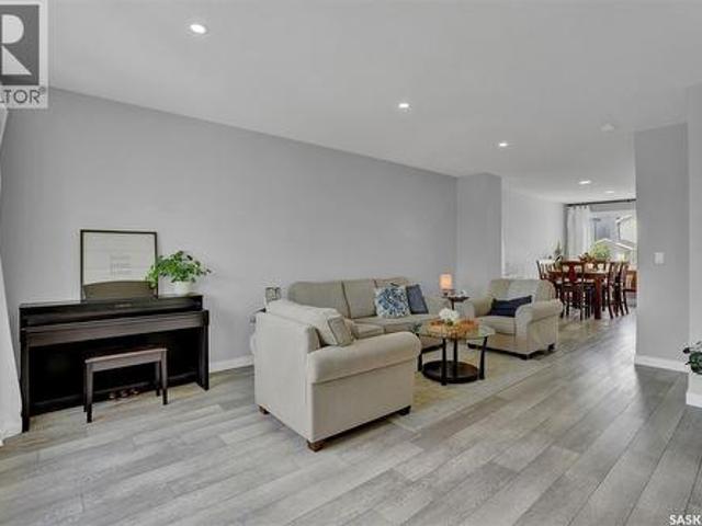 7945 Flax Avenue, Regina, SK, S4Y 0E6 house for sale | Listing ID SK043127 | Royal LePage