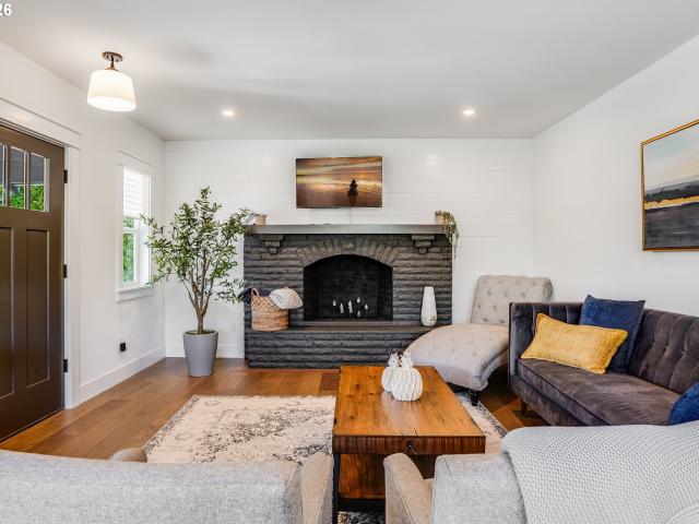 7945 SW 74th AVE