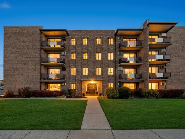 7945 S Oketo Ave, Unit 404, Bridgeview, IL 60455 | MLS #12558