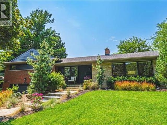 794 Falcon Boulevard, Burlington, ON, L7T 3B3 house for sale | Listing ID 40863 | Royal LePage