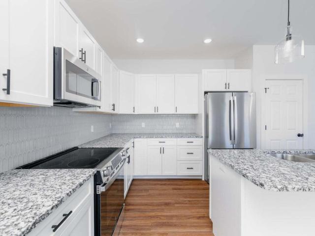 794 vine dr