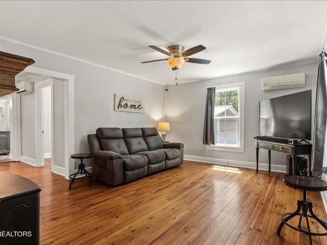 795 Athens Pike
