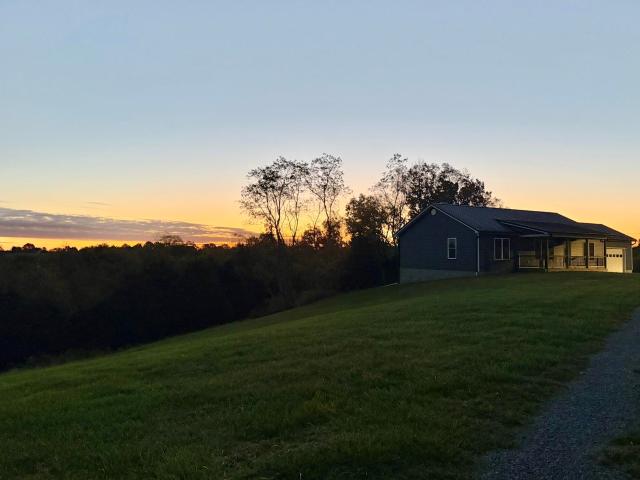 796 Hidden Acres