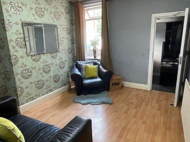 796 Pershore Road, B29 7NG 4 bed house to rent £1,647 pcm £380 pw