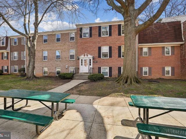 796 Quince Orchard Boulevard # 201