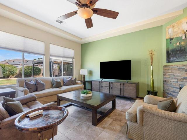 79786 Parkway Esplanade S