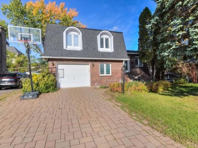 7970 Rue Nantes, Brossard, QC, J4Y 1Z1 house for sale | Listing ID 10590 | Royal LePage