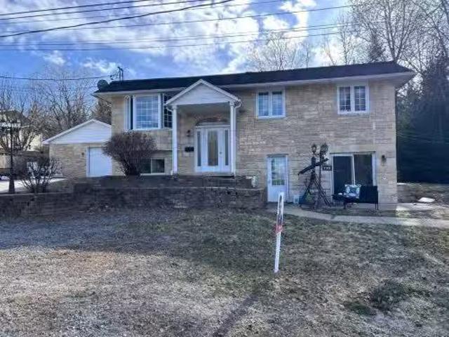 797 799 Rue Pelletier, Rivière Rouge, QC, J0T 1T0 investme.