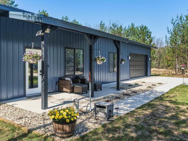8006 Springwater Drive