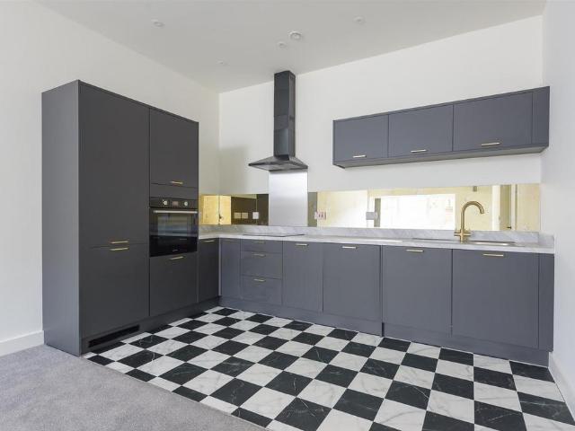 798 Chesterfield Road, Sheffield S8 2 bed apartment to rent £1,000 pcm £231 pw