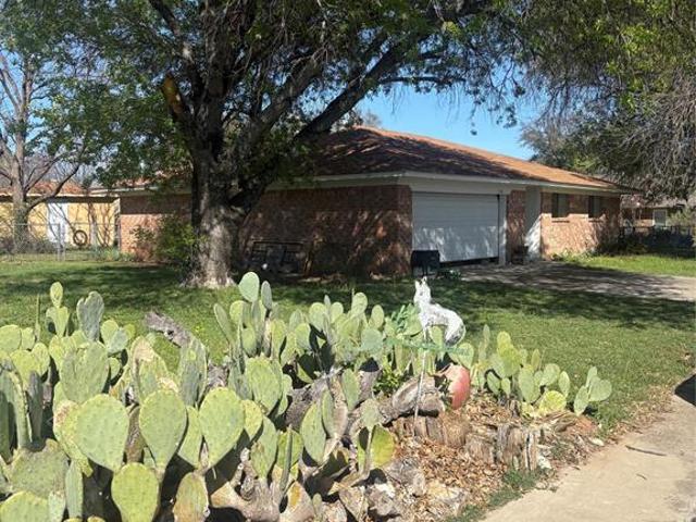798 Scarlet Drive