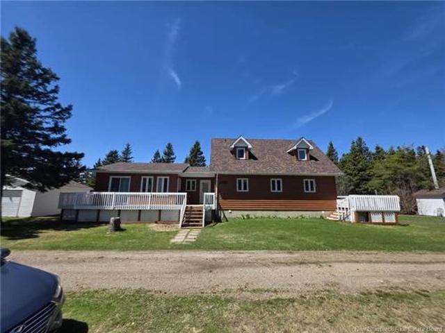 7997 St Paul, Bas Caraquet, NB, E1W 6C3 house for sale | Listing ID NB112388 | Royal LePage