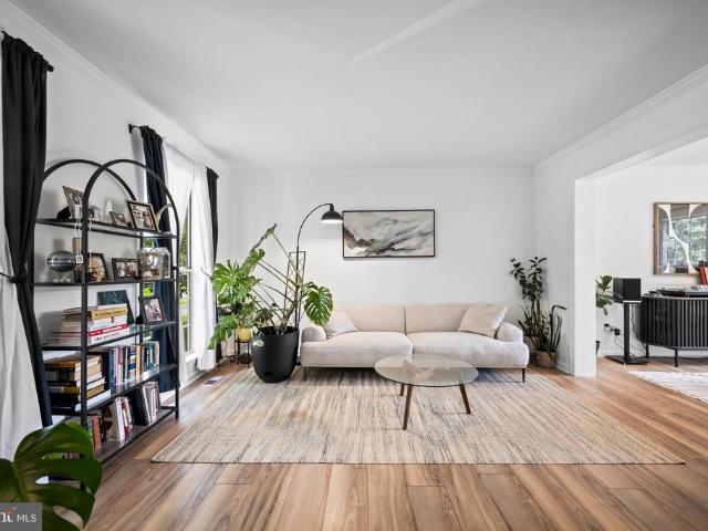 7991 Foxwell Court