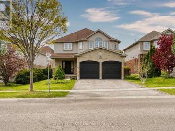House for sale in London - Patio