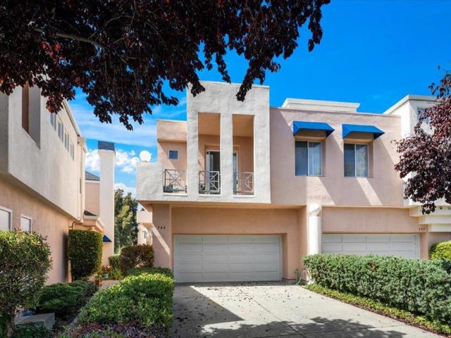 799 Lakeshore Drive