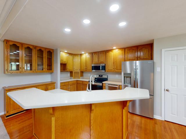 799 Riverbend Drive